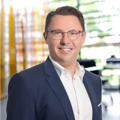 Dr. Gregor Krah